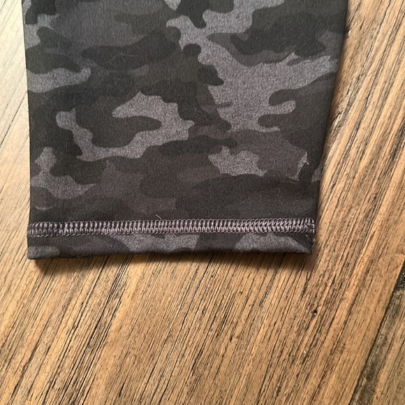 FABLETICS camo leggings - Picture 3 of 7